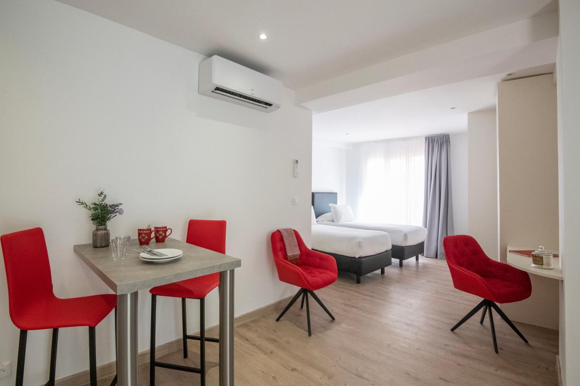 Appartements French Riviera Confidential Centre Ville Juan Les Pins Proche Des Plages Room photo